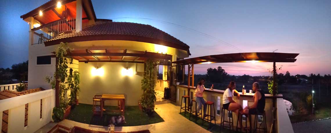 sunset drinks every night at Bua Daeng Cafe