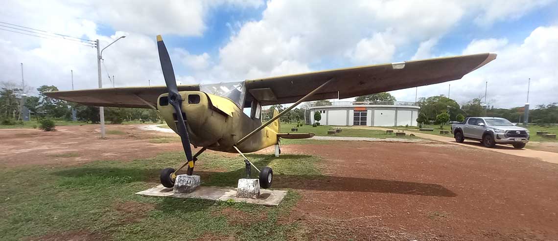 an old plane outside the Ramasun Historical Museum